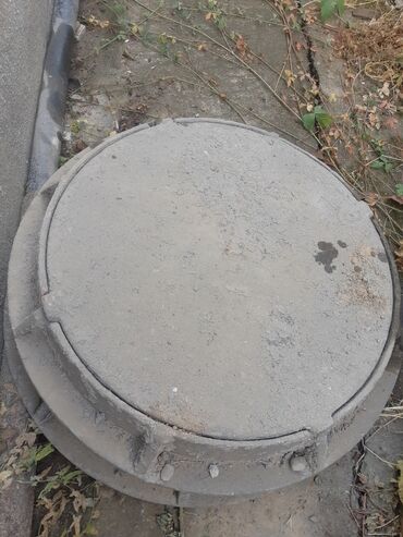матрас бу: Люк канализационный чугунный с крышкой - Материал: чугун. - at lalafo.kg матрас бу: Люк канализационный чугунный с крышкой - Материал: чугун. -