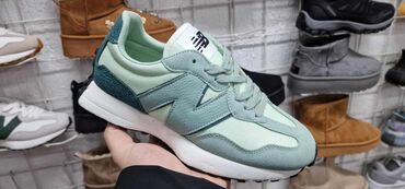 new balance akcija: Patike 
nove od 36 do 41 uživo slike