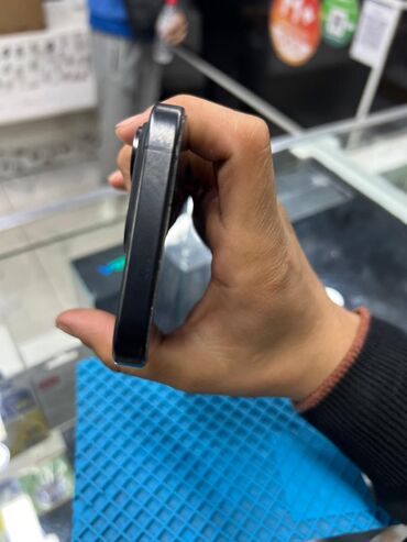 Apple iPhone: IPhone 15 Pro, Б/у, 128 ГБ, Black Titanium, Защитное стекло, В рассрочку, 85 % — 4