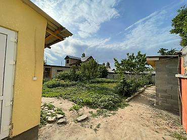 Продажа коттеджей и домов: 🏡 Продается дом в селе Таш-Добо 📍 Улица: Киргизия Характеристики: 📐 — 3