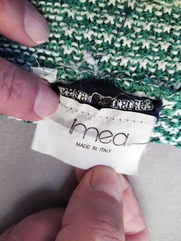 Džemperi: Muški končani džemper Emporio Armani vel. 56 Prvoklasni skupoceni na lalafo.rs — 12 Džemperi: Muški končani džemper Emporio Armani vel. 56 Prvoklasni skupoceni — 12