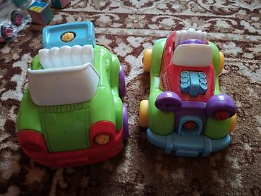 Игрушки: Чемоданчик медика-50 сом, динозавры - 50 сом, игра рыбки, нет — 8