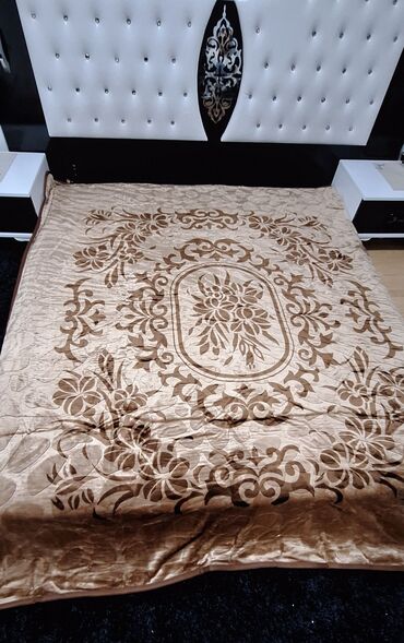 Ćebad i pokrivači: Mešavina, Veličina - Bračna, bоја - Šareno — 14