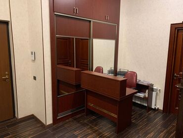 Ofislər: Nəsimi rayonu ərazisində səfirlik üçün tam yararlı 1600 kvm 5 — 15