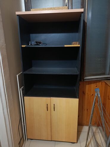 Kabellər: İşlənmiş, Açılan, 2 qapılı Düz dolab, Kitab dolabı