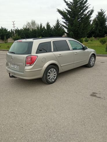 Digər Avtomobillər: Maşının zavod nə qoyubsa hamısı işləkdi, avtopilotda həmçinin, dörd — 6