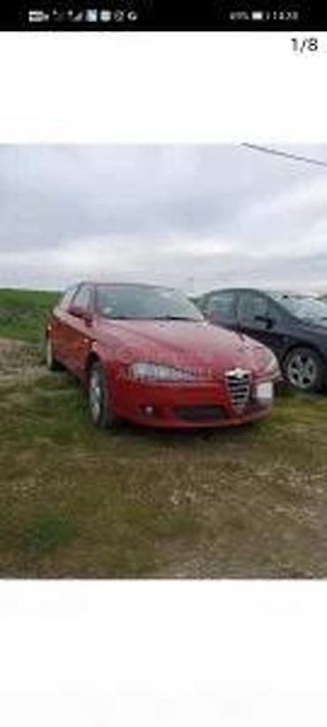 strelica: Alfa Romeo 147 RESTYLING levo krilo kod 289/a. Alfa Romeo 147 — 1