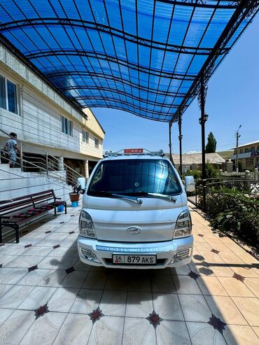 mercedesbenz sprinter грузовый: Жеңил жүк ташуучу унаа, Колдонулган