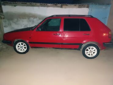 Volkswagen: Volkswagen Golf: 1991 г., 1.6 л, Механика, Бензин, Седан