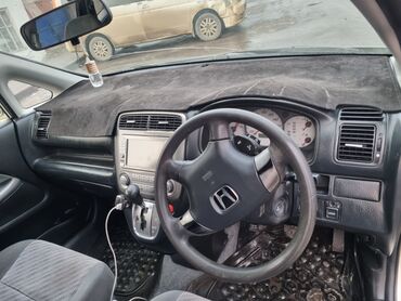 возможно обмен минивен: Honda Stream: 2005 г., 1.7 л, Автомат, Бензин, Вэн/Минивэн