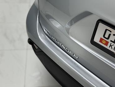 Toyota: Toyota Highlander: 2022 г., 2.5 л, Автомат, Гибрид — 8