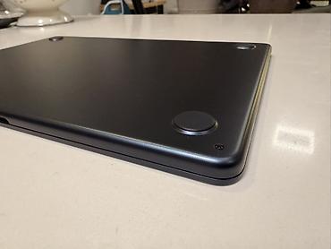 thunderbolt display: Apple MacBook (серия Air нового дизайна), цвет Midnight (темно‑синий) — 5