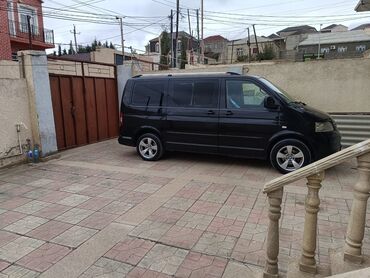 Volkswagen: Volkswagen Transporter (T5) miniven – qara rəng, 5 qapı, geniş salon — 6