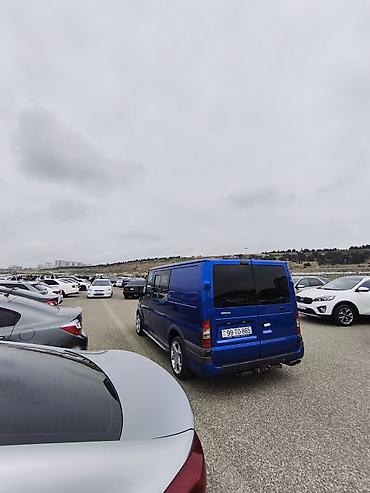 Ford: Ford Transit mikroavtobus Xüsusiyyətlər: - Kuzov: qısa bazalı, 4/5 — 6