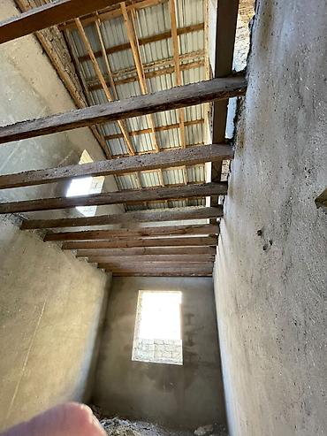 saray heyet ev type 1: Hövsanda Türkanı yolundakı ticarət və maşın bazarın arxasında yerləşən — 2