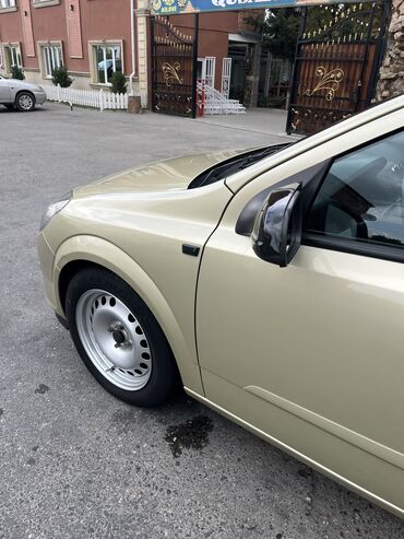 Шины: Б/у Диск Opel R 16, 4 Болтов