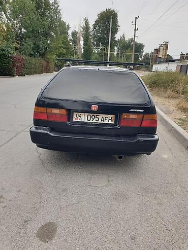 Продажа авто: Honda Accord: 1993 г., 2 л, Механика, Бензин, Универсал — 5