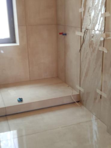 Укладка плитки: Подготовка стен для укладки, Подготовка стен для грунтовки, Резка плитки | Керамическая плитка, Керамогранитая плитка, Мозаичная плитка | Вертикальная укладка, Диагональная укладка, Горизонтальная укладка Больше 6 лет опыта — 13