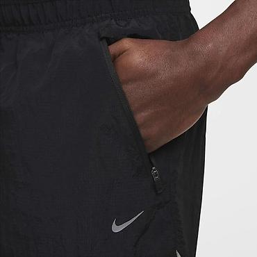 Bermude i šortsevi: NIKE Stride Running Division Men's 13cm Dri-FIT Water-Repellent 2-in-1 — 4