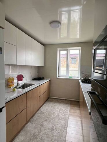 Продажа домов: Полдома, 82 м², 4 комнаты, Агентство недвижимости, Евроремонт