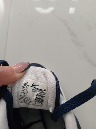Patike: Nike, Veličina - 36 — 28