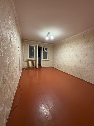 Продажа квартир: 2 комнаты, 44 м², 104 серия, 2 этаж, Старый ремонт