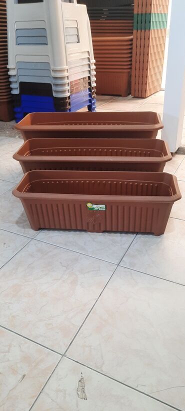 Bitkilər üçün dibçəklər: Dibcek qabi duzbucaqli kvadrat ayaqli gul qabi duzbucaqli kvadrat — 12