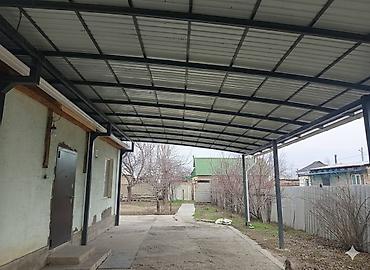 Продажа коттеджей и домов: 🏡 Продается одноэтажный дом 📍 Локация - ж/м Ак-Бата (к главной дороге — 1