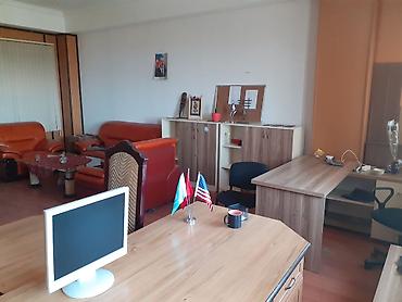 Kommersiya daşınmaz əmlakı: Xetai metro . A.M.A.Y ticaret merkezinde ofis icareye verilir. mebel — 5