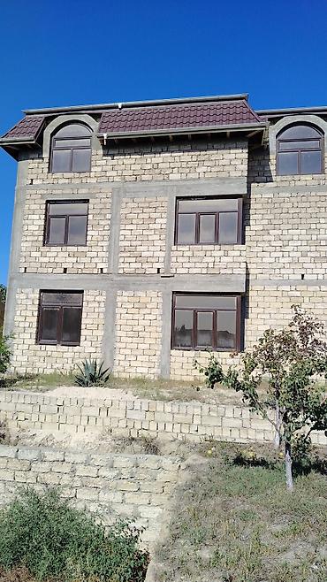 Продажа дач: Satılır: Məştağada bağ evi və torpaq sahəsi satılır -10 sot torpaq və — 1