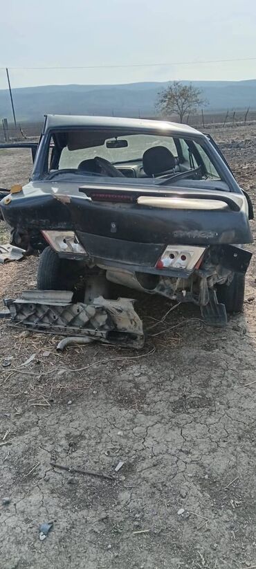 VAZ (LADA): VAZ (LADA) 2115 Samara: 1.6 l | 2008 il 300000 km Sedan — 5