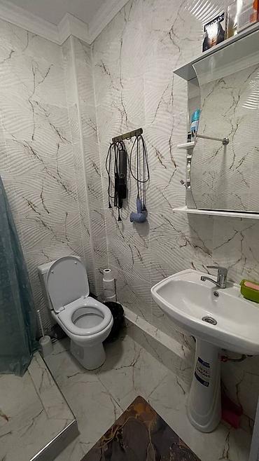 Аренда комнат: 🏠 1 бөлмөлүү квартира ижарага берилет! 📍 Ленин району, ПМК-3 — 8