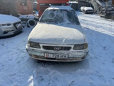 баа: Opel Astra: 1996 г., 1.6 л, Кол менен иштөөчү, Дизель, Универсал — 4