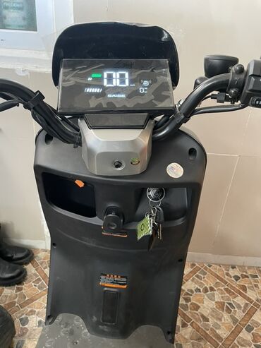 Mopedlər,skuterlər: 2024 il — 6