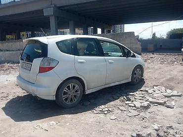 tesla 3: Honda Fit: 2009 г., 1.5 л, Автомат, Бензин, Хэтчбэк — 4