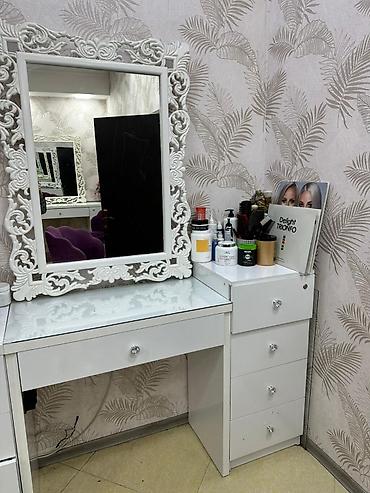 notebook masası: Salon mebelləri hamsı birlikdə satilir 4 güzgü şkafı cox az işlənib — 4