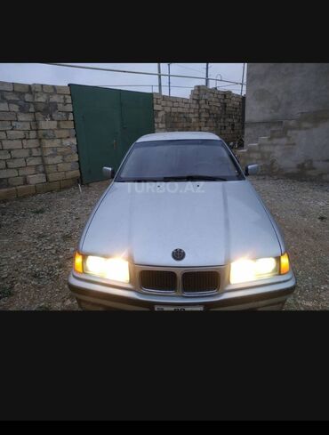 BMW: BMW 525: 1.8 l | 1994 il Sedan