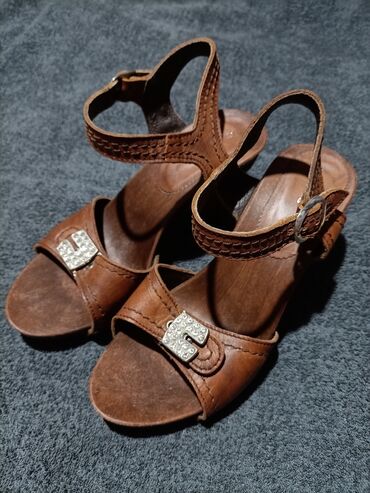 italijanske kozne sandale: Sandals, 36