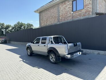 mazda 323 продажа: Nissan Navara: 2006 г., 3 л, Механика, Дизель, Пикап