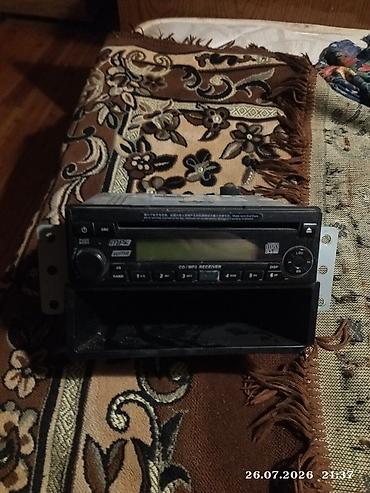 blutuz aux: Avtomobil maqnitofonu – CD/MP3 Receiver Xüsusiyyətlər: - Ön paneldə — 3