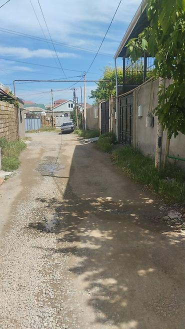 ev ucuz: Hokmelı qobu yolunun kenarı esas yola yaxın - Hasarlı, dəmir — 1