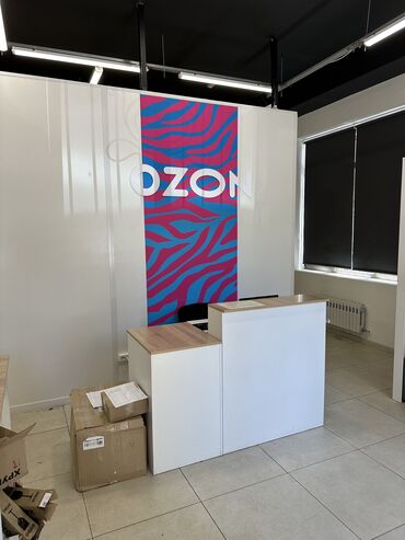 Другое торговое оборудование: Продается оборудование для ПВЗ OZON Продается полный комплект мебели
