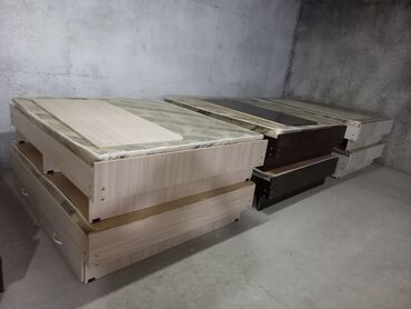 Компьютерные столы: Компьютерный стол, Новый, С полками — 10