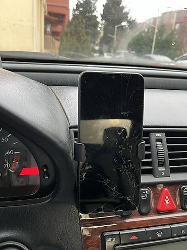защитные стекла: Avtomobil üçün havaçıxışına taxılan telefon tutacağı. Son 5 ədəd — 6