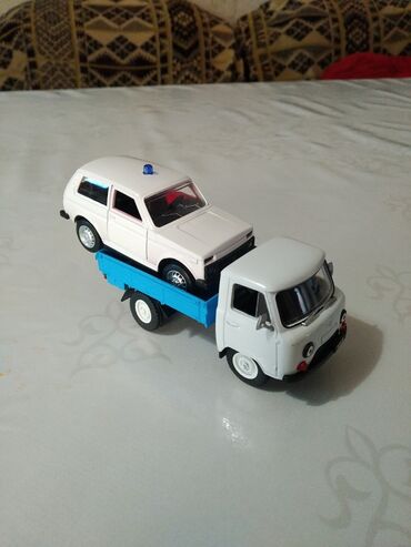 Модели автомобилей: Модели автомобилей — 10