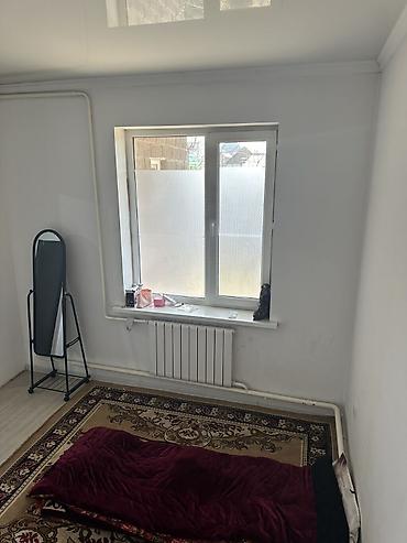 Продажа коттеджей и домов: 🏡 **Бишкек, Ак-Ордо-1** ✨ 2 комнаты | 📐 70 м² 🌿 Участок: 4 сотки 💰 — 2