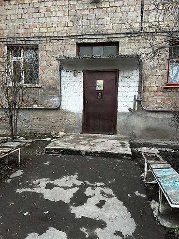 Продажа квартир: 1 комната, 31 м², Хрущевка, 1 этаж, Косметический ремонт — 10