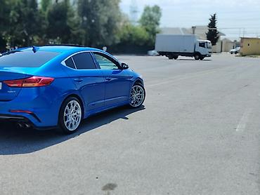 hyundai elantra disk: Hyundai Elantra: 1.6 l | 2018 il Sedan — 6