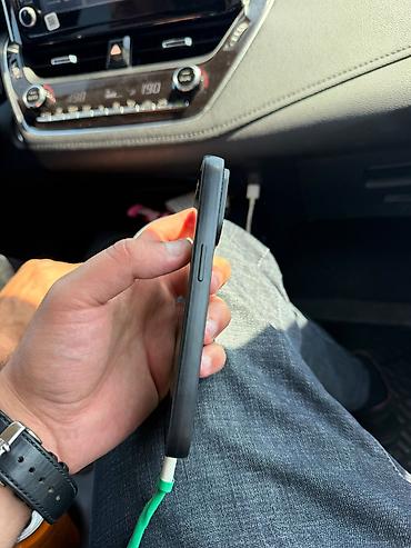 15 pro 256: IPhone 15 Pro, 1 TB, Qara, Zəmanət — 6