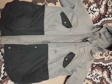 Пальто: В отличном состоянии Корейское польто.Очень удобное' модное. теплые — 13